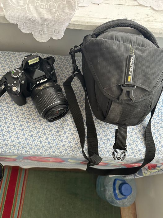 Продам фотоапарат Nikon D3000 в комплекті. Стан ідеал
