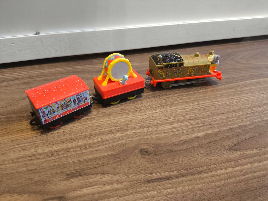 Tomek i przyjaciele Urodzinowy tomek i jego wagony