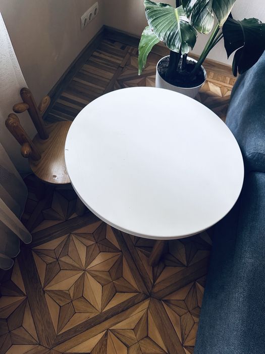 Дитячий столик з натурального дерева