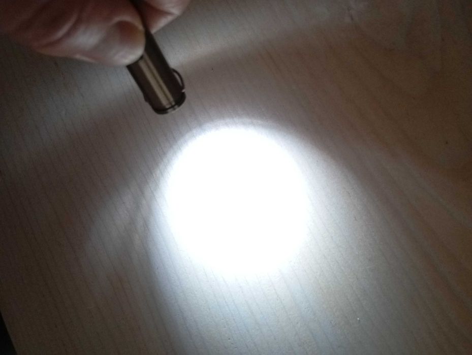 Porta Chaves com lanterna & laser.