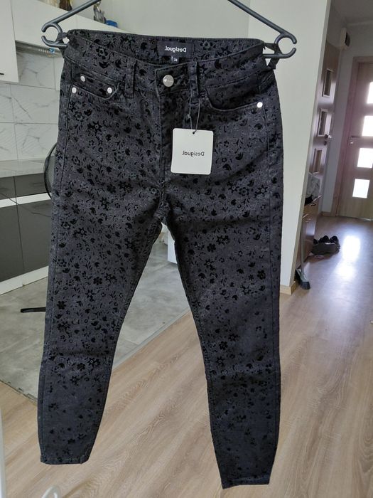 Desigual spodnie damskie rozmiar XS