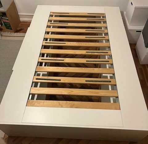 Cama 140x200 IKEA Branco, com arrumação, 2 gavetas, colchão MALVIK