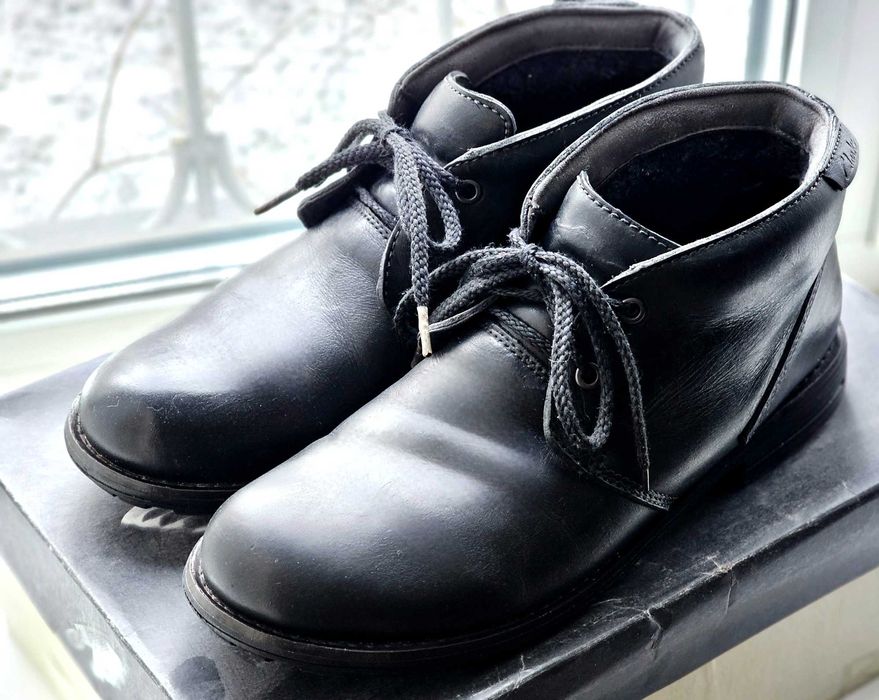 Продам оригинальные кожаные туфли кожа ботинки зима Clarks (Англия)