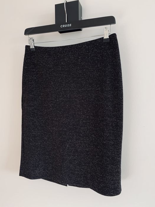 Spódnica midi do kolan mini czarna elegancka Quiosque