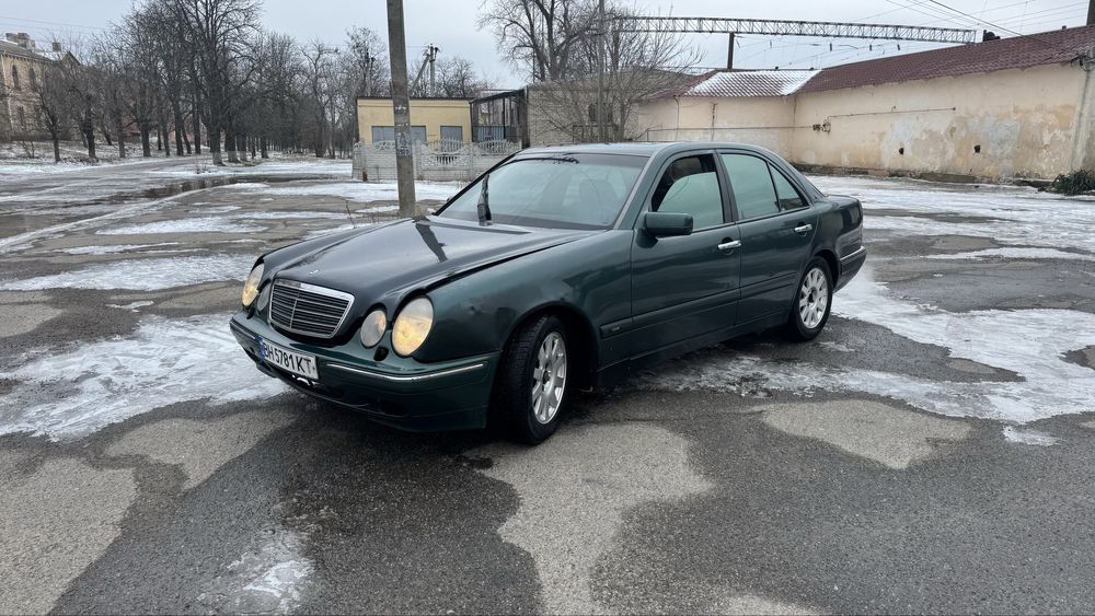 Mercedes-Benz E W210 2.2 газ/бенз