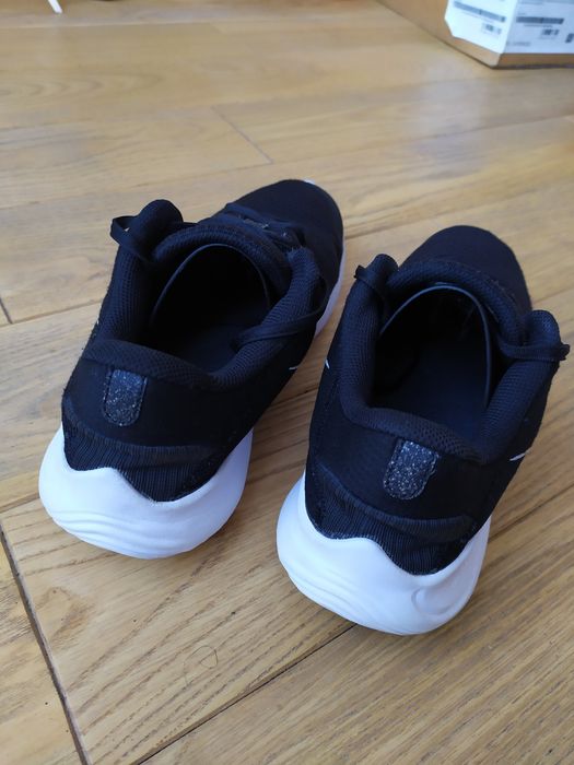 Кросівки Nike Flex Experience Run 11 оригінальні  40,5 розмір