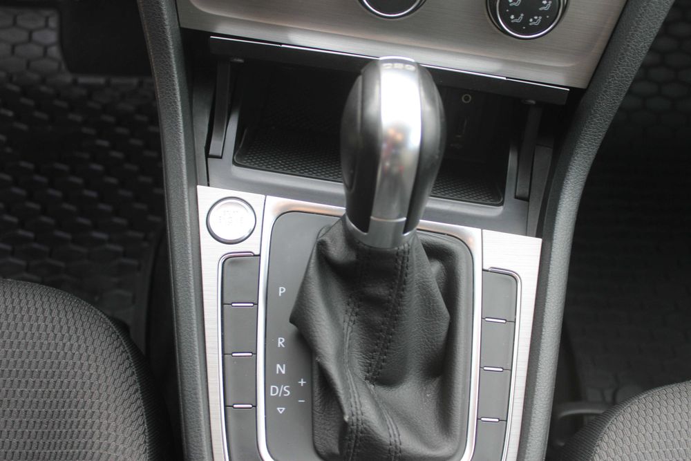 Volkswagen Golf 2015  2.0 TDI DSG (150 k.c.) Base - офіційний!