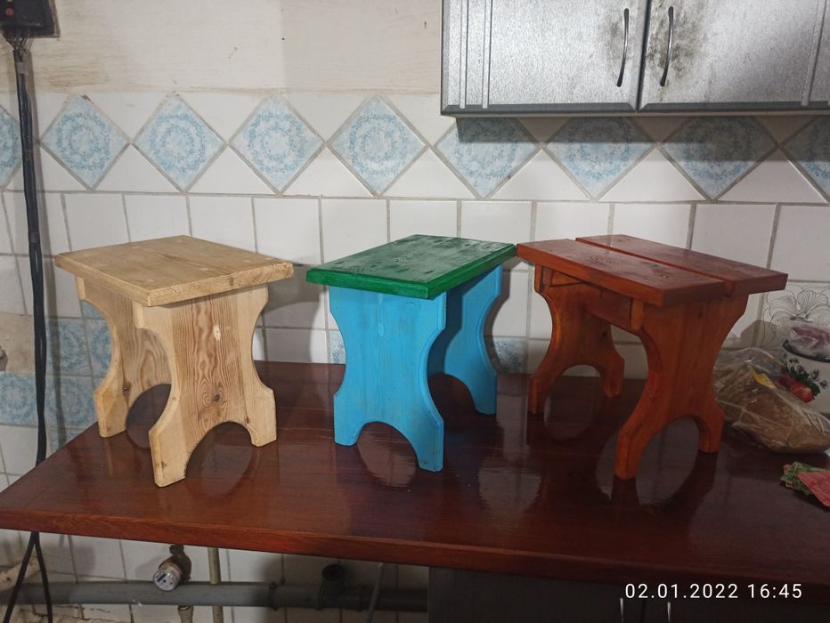 Продам табурет стулья