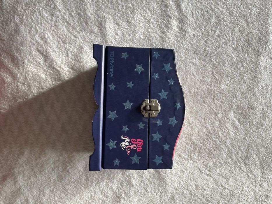 Organizador para criança.