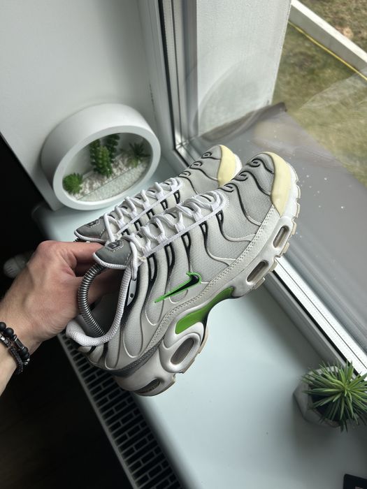 Кросівки 26см Nike Air Max Tn Plus White Black Volt