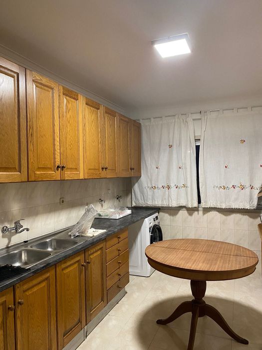 Quarto para arrendamento