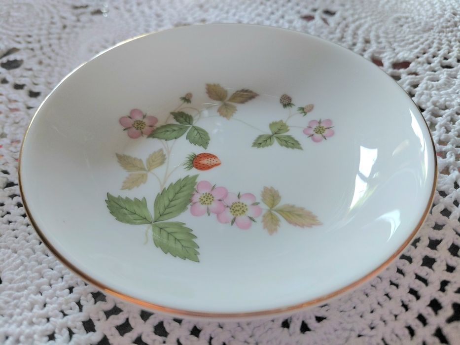【値下げ】  Fine Bone China bone china - купить предметы колекционирования - Цена на OLX.ua