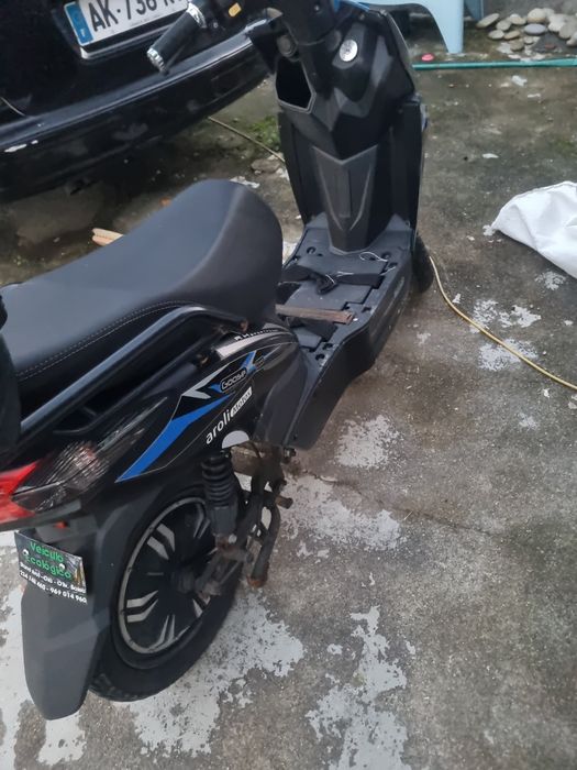 Mota eléctrica em ótimas condições