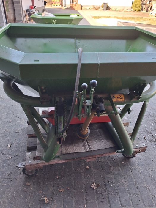 Rozsiewacz Amazone ZAF 804 604