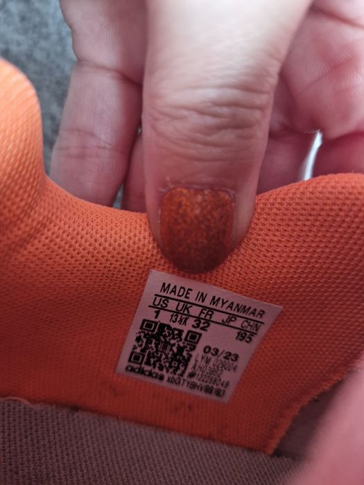 Adidas hoops 3.o rozmiar 32