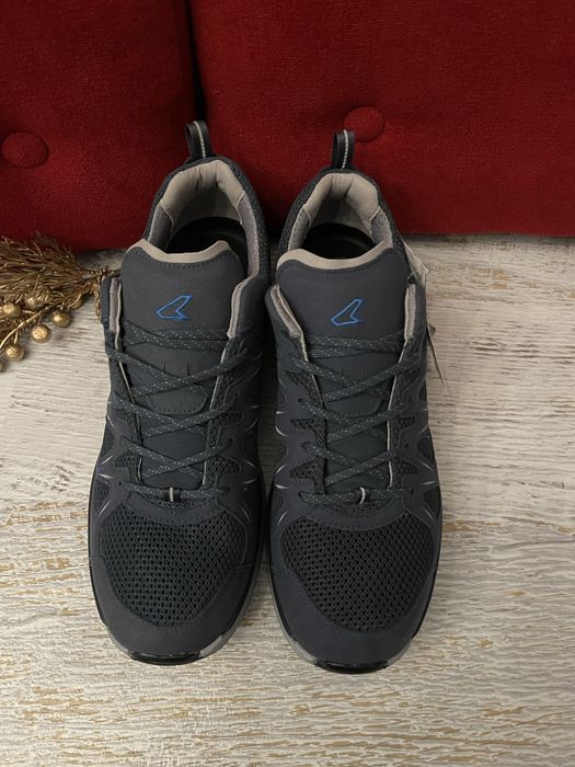 Lowa,оригінал,із спорт-матеріалу,розмір 43 1/2.Ропродаж!!!