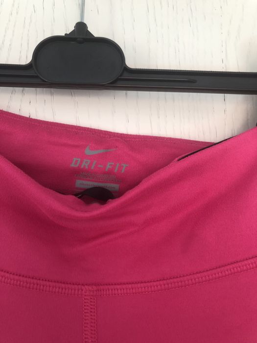 Różowe leginsy sportowe 3/4 nike