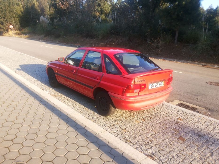 Caixa fusível + corpo do carburador