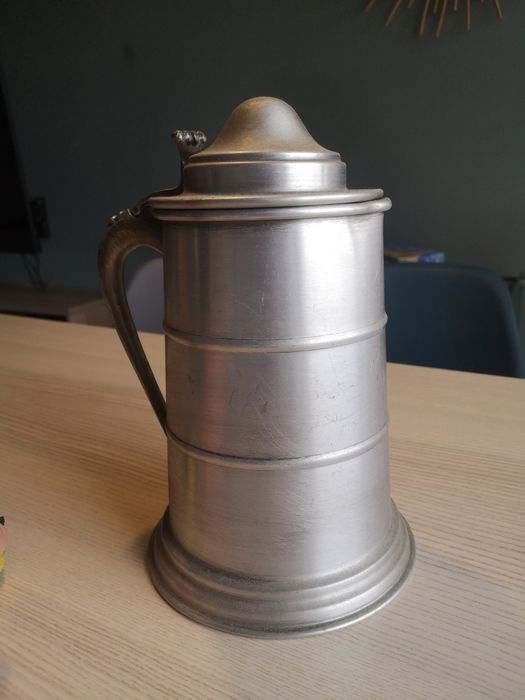 Caneca Vintage em Estanho