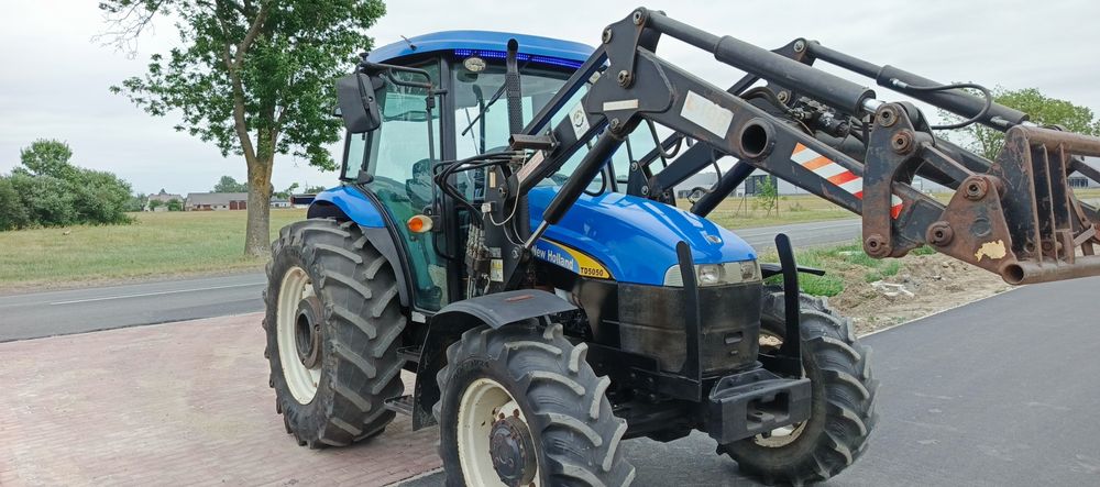 New Holland td 5050