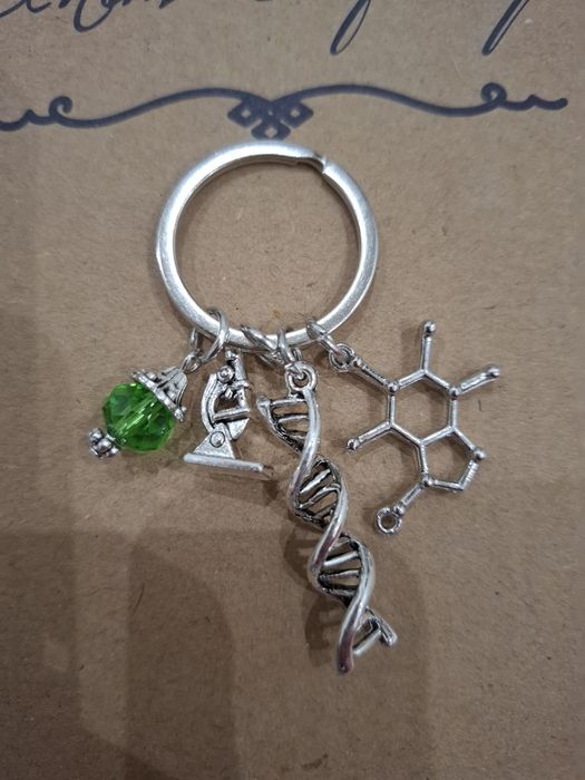 Chaveiro / Porta-chaves Química 
Novo