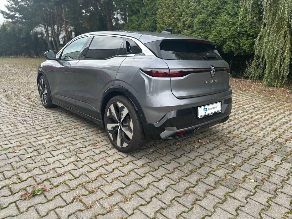Renault Megane E-TECH wynajem średnio / długoterminowy bez BIK