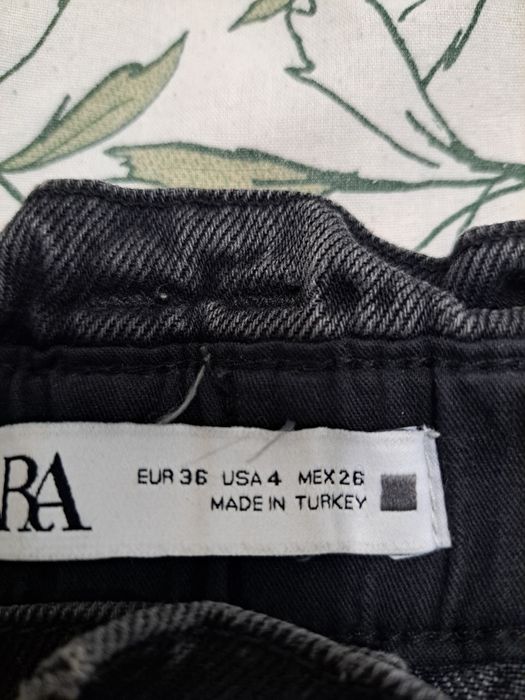 Calças de ganga loja Zara