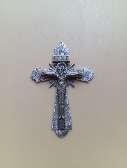 Крест нательный(ручная работа).
