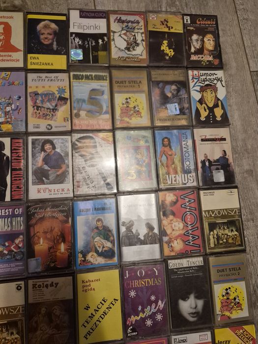 Zestaw 81 kaset audio