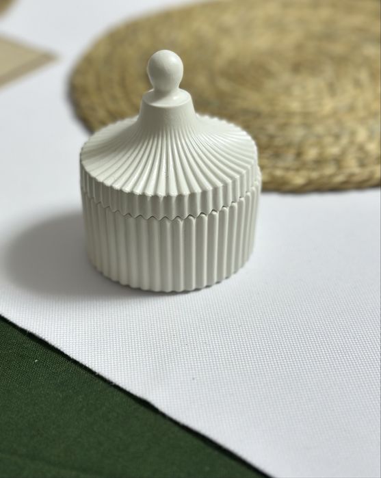 Соєві свічки у гіпсовому кашпо