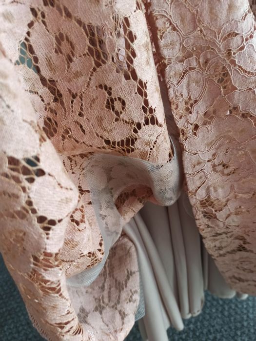 Sukienka koronkowa koktajlowa Manifiq & Co.