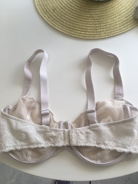 Biustonosz Chantelle 90D