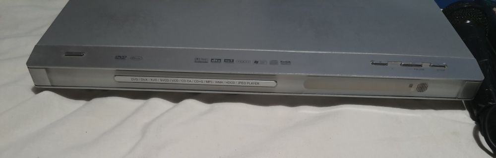 Продам телевізор Panasonic + DVD плеєр BBK з караоке.