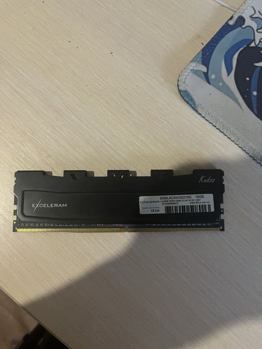 Оперативка Exceleram ddr4 16gb kudos black