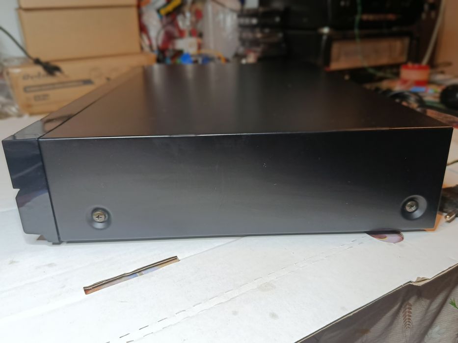 Odtwarzacz CD Sharp DX-670