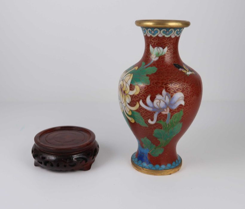 Jarra Cloisonné com suporte - China