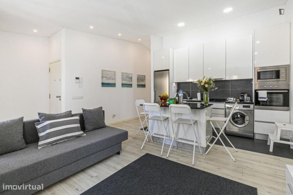 Apartamento com 2 quartos - localizado em Arroios Lisbon