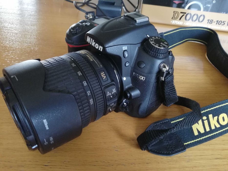 NIKON D7000 Obiektyw 18-105mmF / 3,5-5,6G ED VR