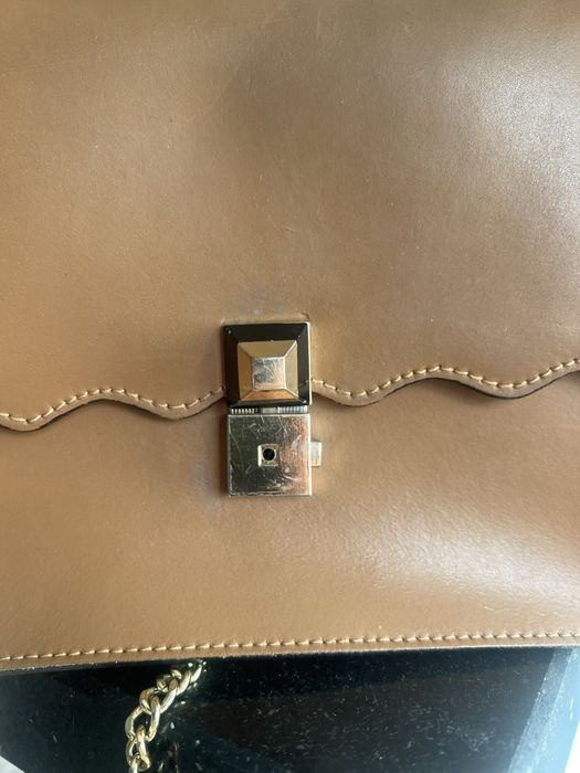 Продам сумку из натуральной кожи (Genuine Leather) Made in Italy