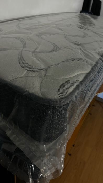 Vendo conjunto de colchões Novos