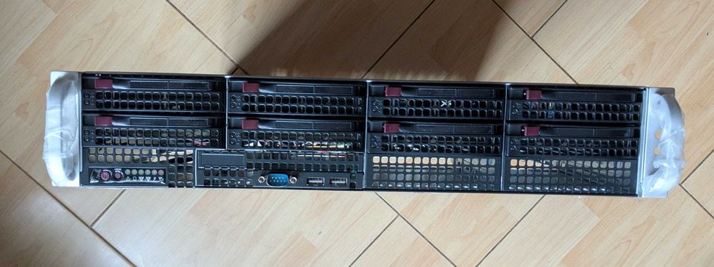 Стоечный сервер Supermicro CSE-825  (2U)