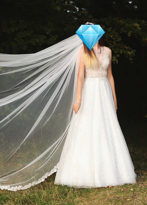 Suknia ślubna bogato zdobiona błyszcząca stan idealny