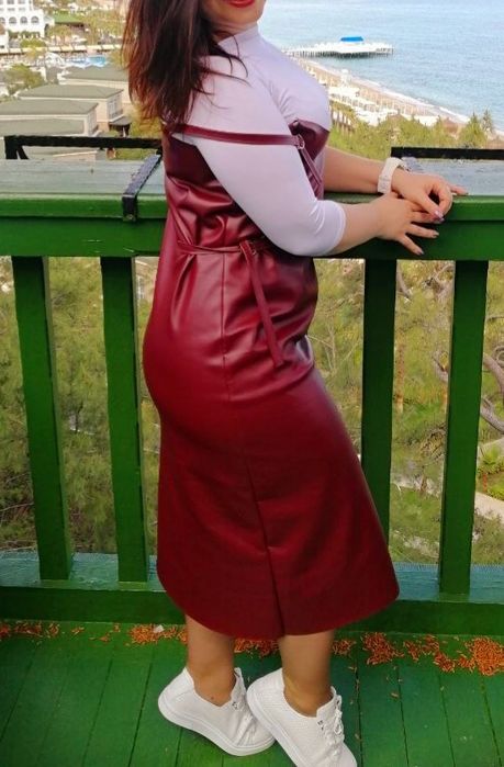 Кожаный сарафан-платье