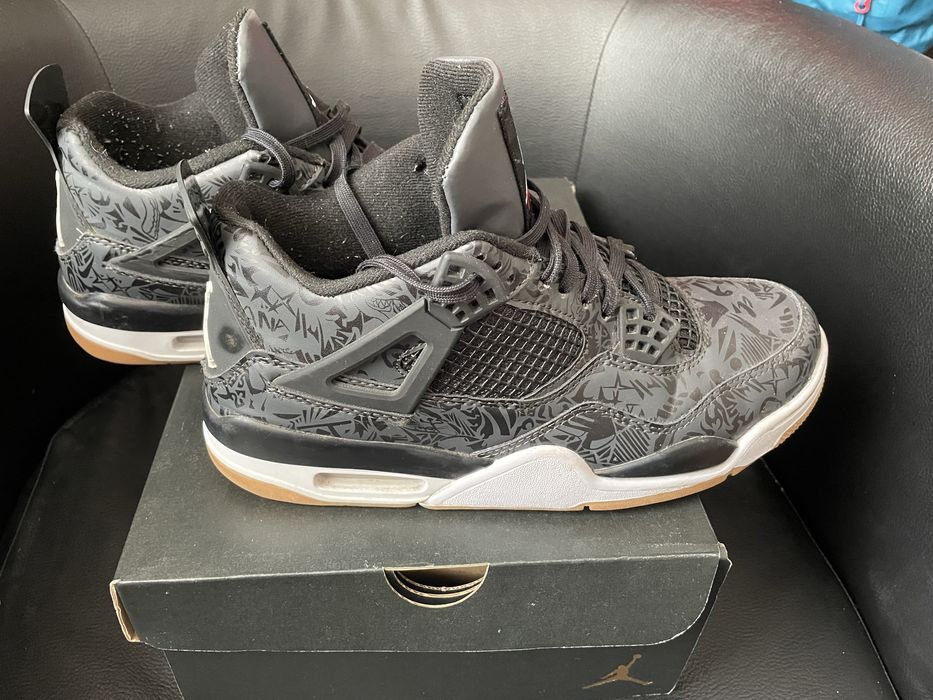 Nike Air Jordan 4