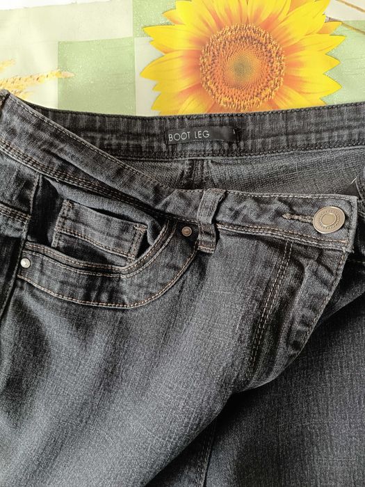 р 14 / 48-50 базові чорні денім джинси штани стрейчеві boot leg