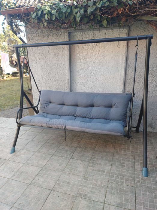 HUŚTAWKA OGRODOWA Stan bardzo dobry. mocna.