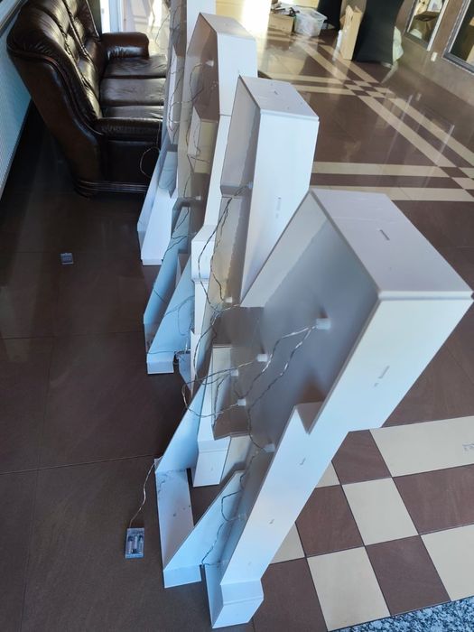 Litery M & P podświetlane 3D LED