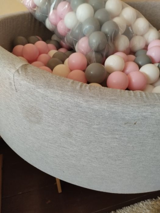 Suchy basen z kulkami dla dziecka Kiddy Moon