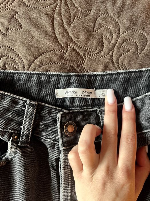 Юбки Bershka size 34, Xray size 36.