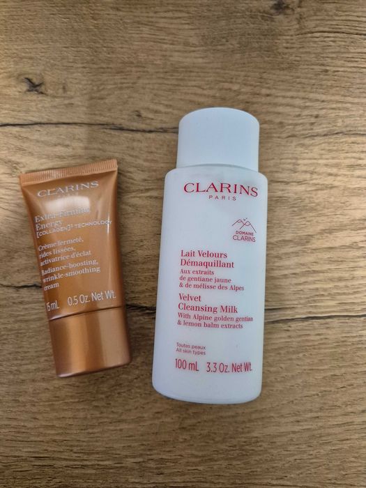 Clarins Extra Firming + Velvet Cleansing Milk
